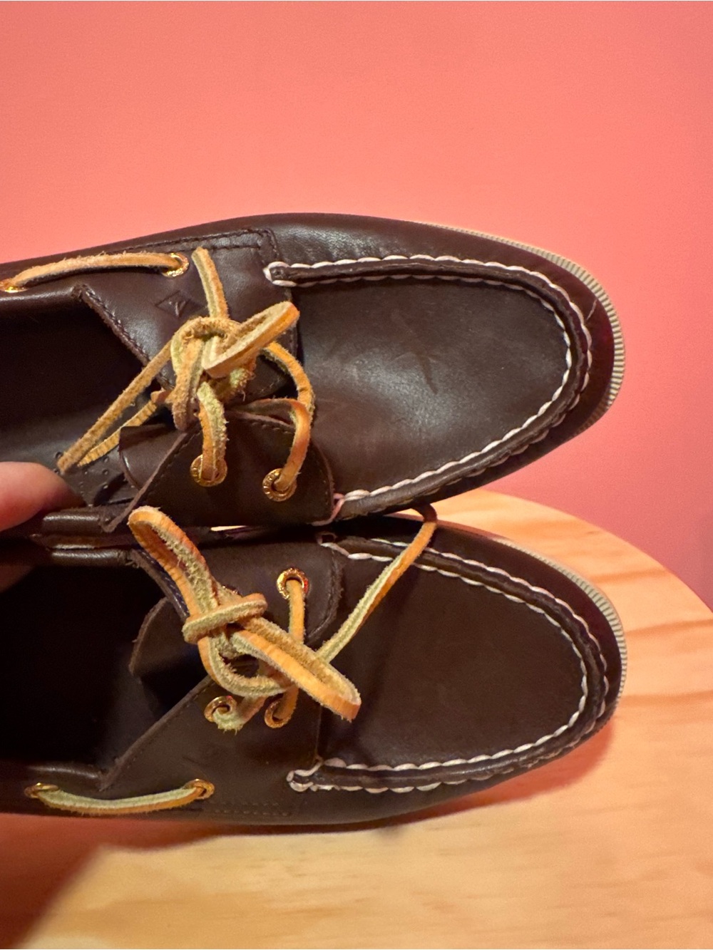 Sperry Original Boat Shoe dark Brown leather with white stitching